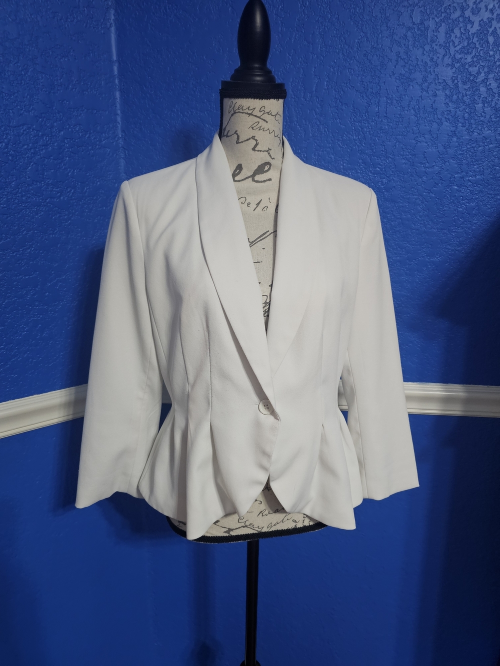 Doe & Rae White Peplum Single-Button Blazer